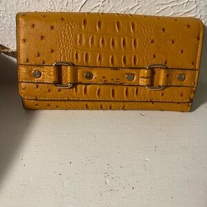 Cato Mustard Yellow Textured Wallet